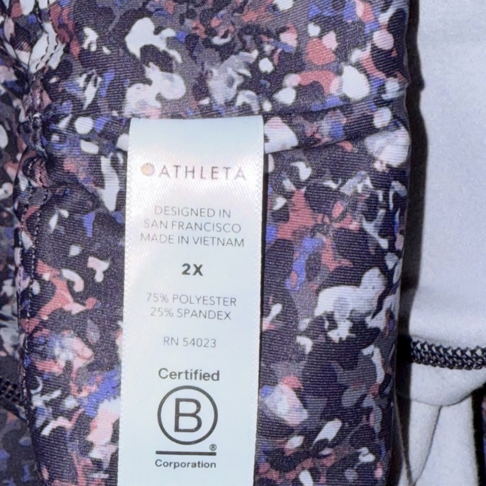 Athleta rainier printed mesh tight legging size 2X - Picture 7 of 10